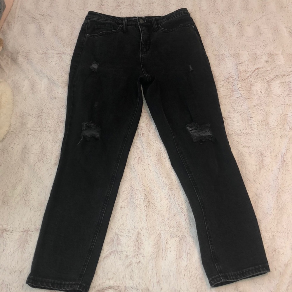 ripped black boyfriend jeans